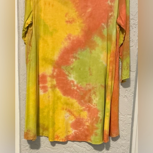 JollieLovin Vibrant Multicolor Tie Dye Long Sleeve Top - Picture 3 of 7